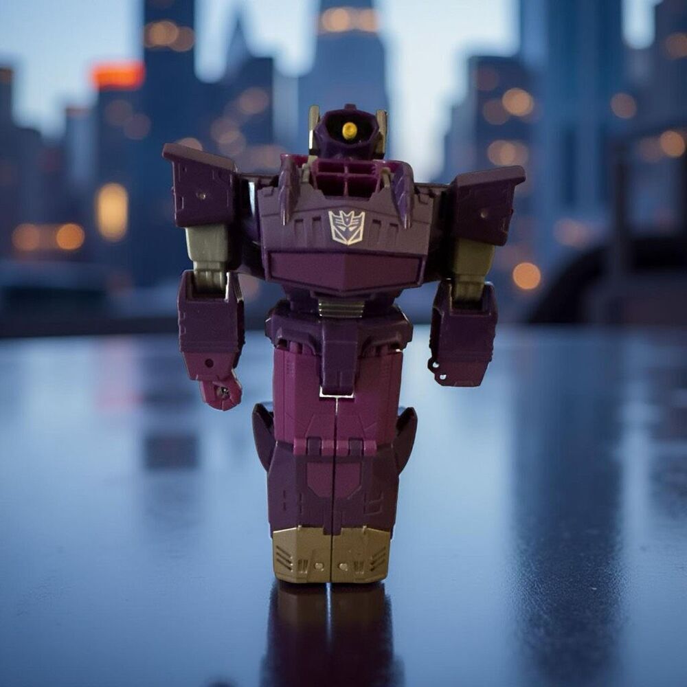 2022 Transformers Generations Exclusive Cyber Battalion Class Shockwave Figure